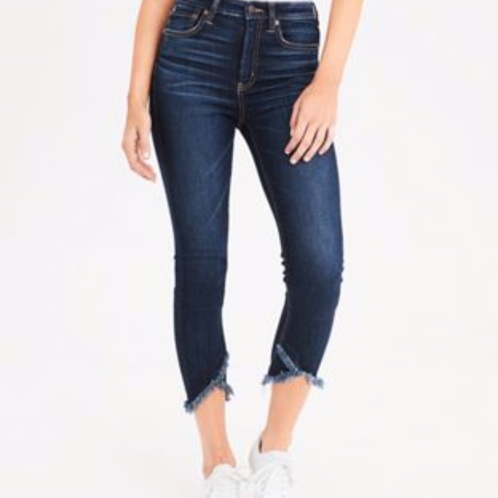 ✅ American Eagle Outfitters‎ Super High Rise Raw Hem SIZE 00